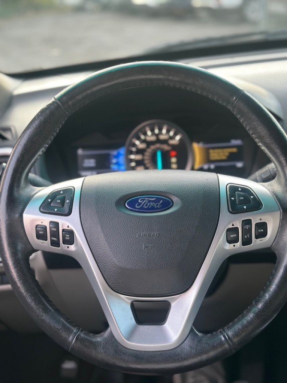 2014 Ford Explorer Image 10