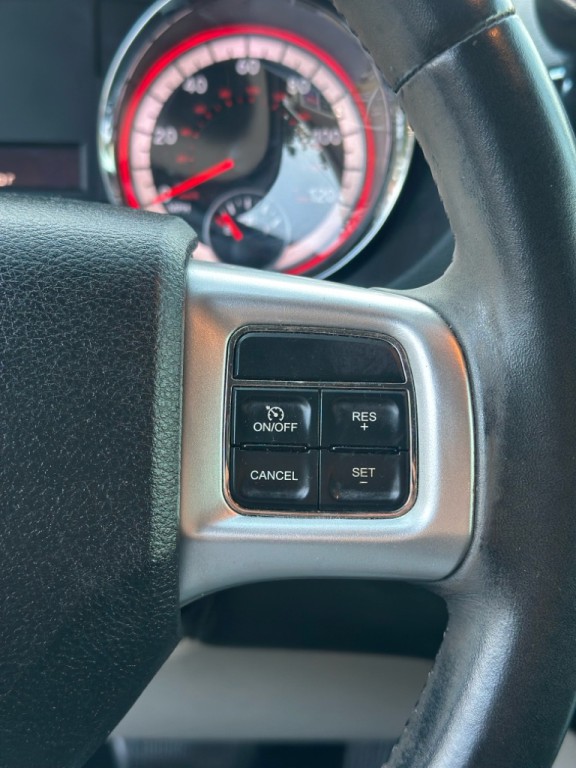 2013 Dodge Grand Caravan Image 8