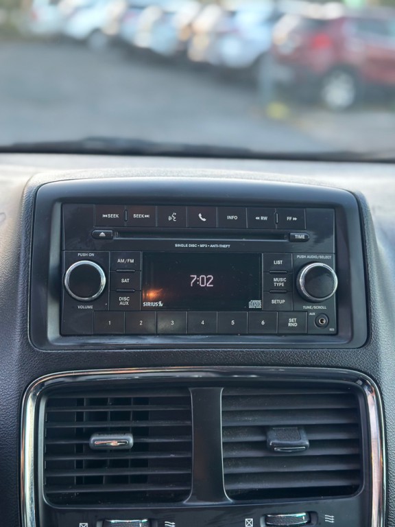 2013 Dodge Grand Caravan Image 11