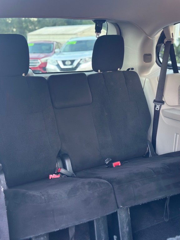 2013 Dodge Grand Caravan Image 16