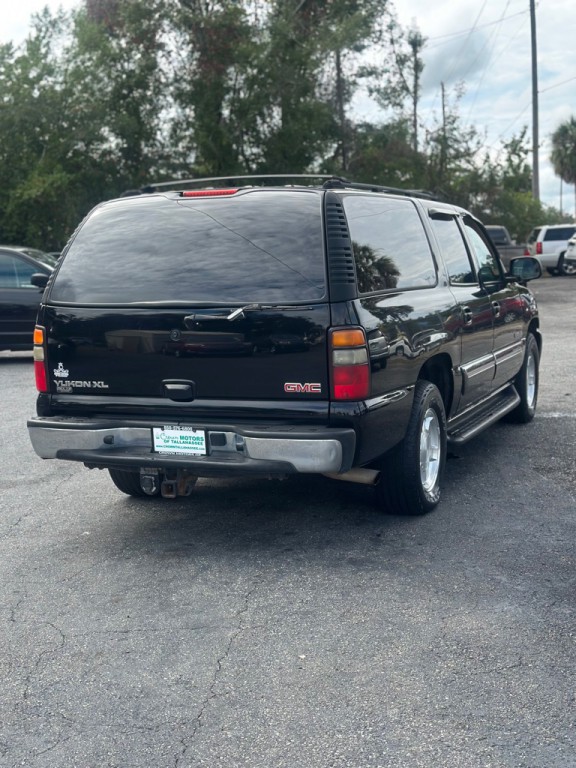 2004 GMC Yukon Image 4