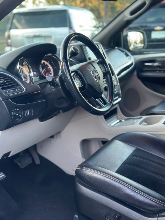 2018 Dodge Grand Caravan Image 7