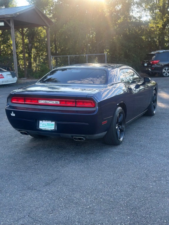 2013 Dodge Challenger Image 4