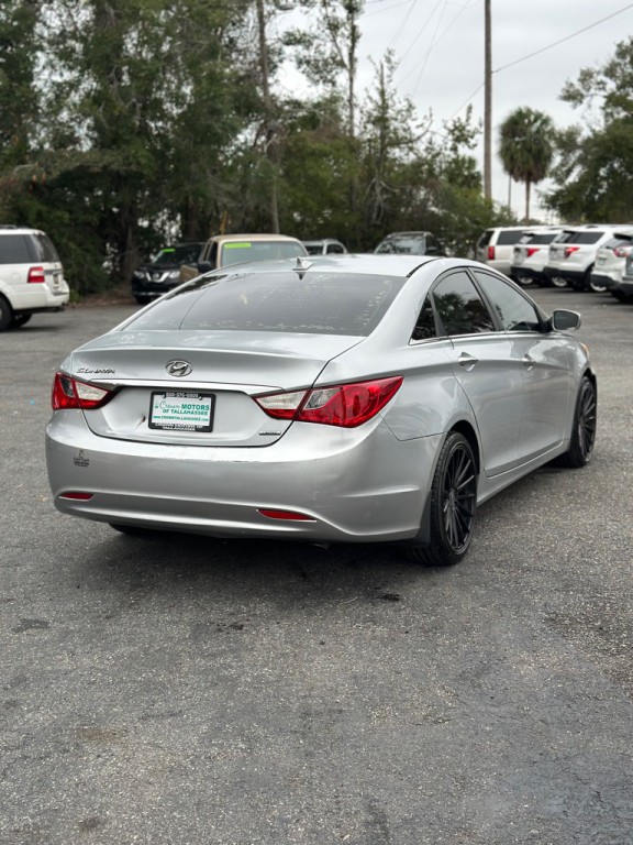 2013 Hyundai Sonata Image 3