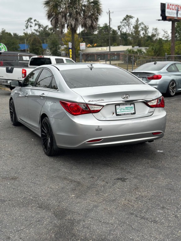 2013 Hyundai Sonata Image 4