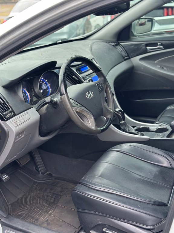 2013 Hyundai Sonata Image 5