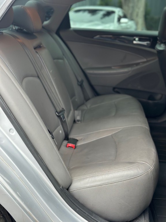 2013 Hyundai Sonata Image 14