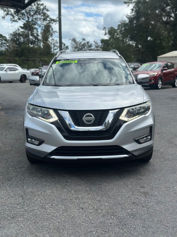 2018 Nissan Rogue Image 2