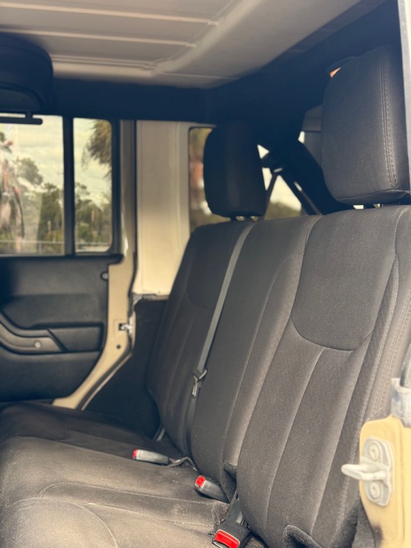 2017 Jeep Wrangler Unlimited Image 8