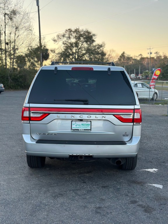 2017 Lincoln Navigator Image 5