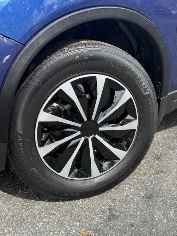 2018 Nissan Rogue Image 5