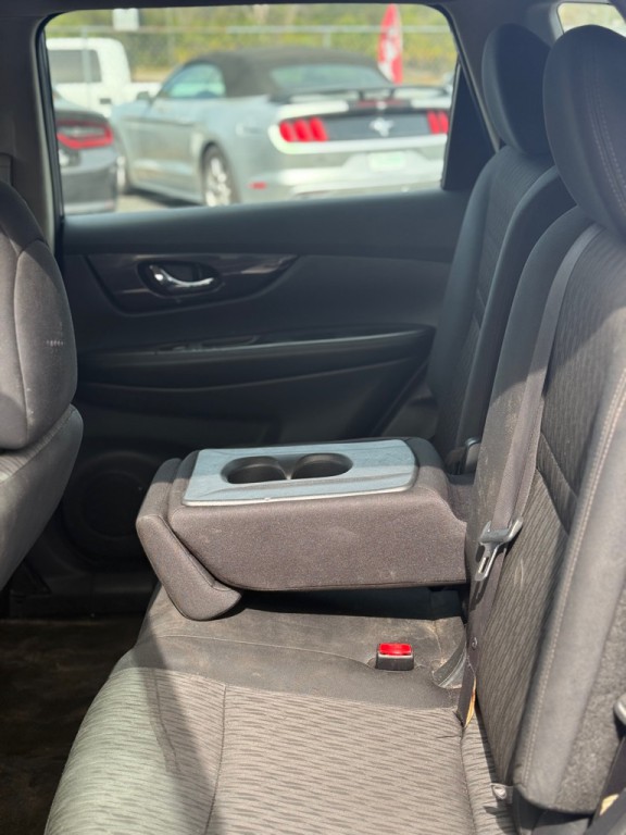 2018 Nissan Rogue Image 7