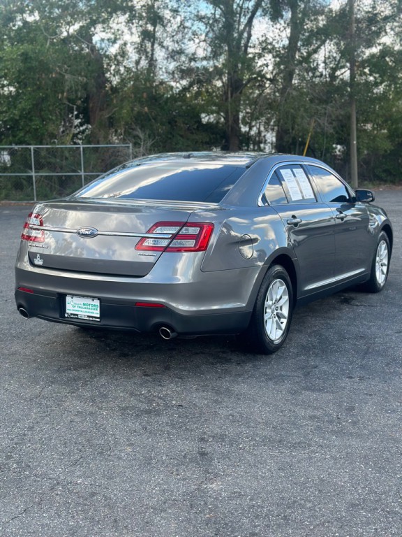 2014 Ford Taurus Image 4