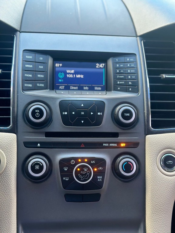 2014 Ford Taurus Image 13