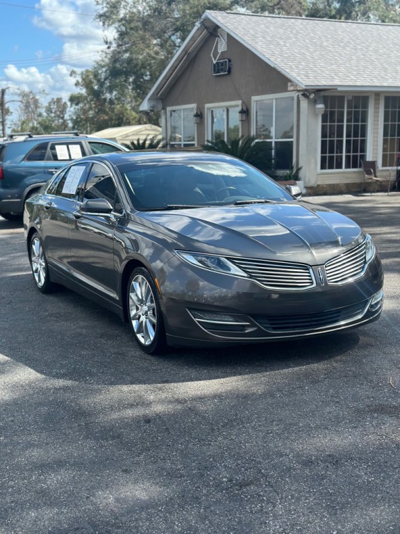 2016 Lincoln MKZ Image 2