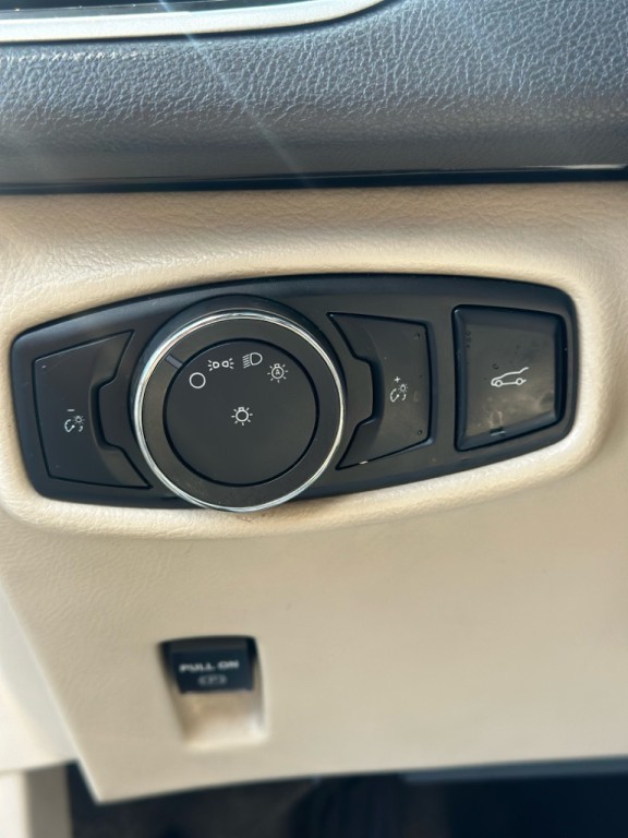 2016 Lincoln MKZ Image 18