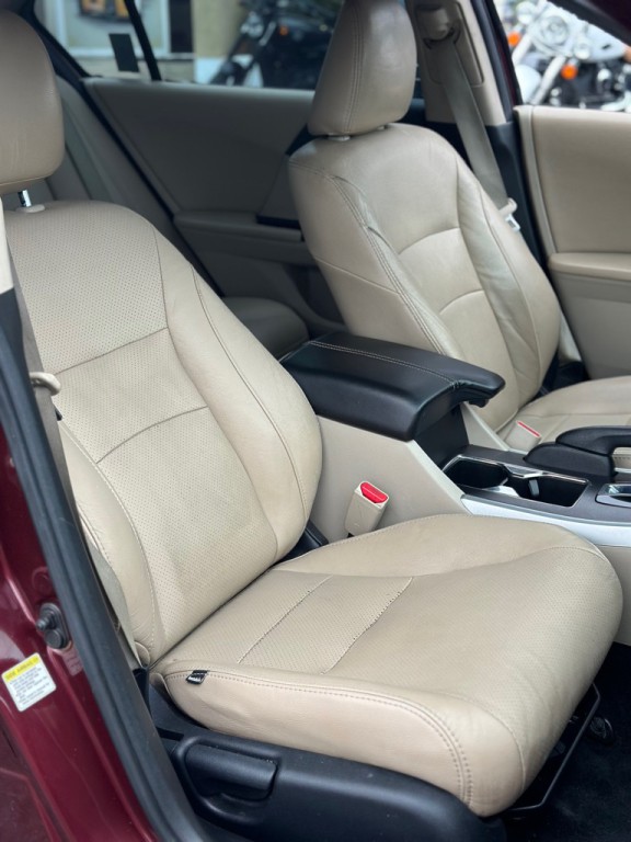 2013 Honda Accord Image 10