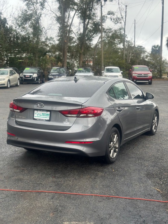 2018 Hyundai Elantra Image 3