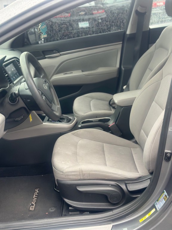 2018 Hyundai Elantra Image 4