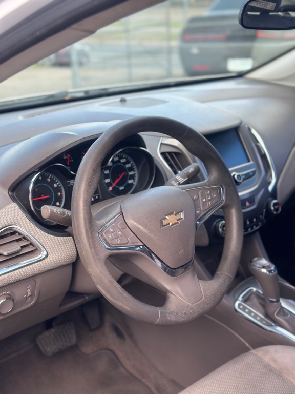 2016 Chevrolet Cruze Image 5
