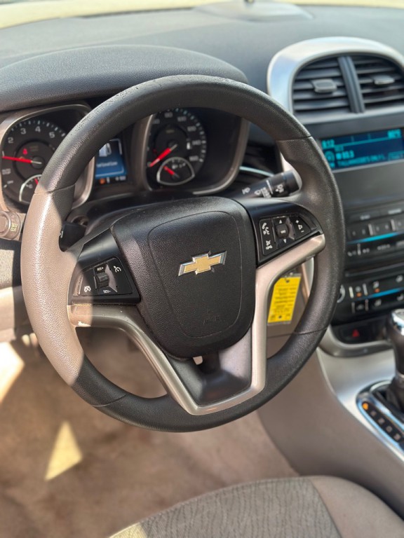 2015 Chevrolet Malibu Image 5