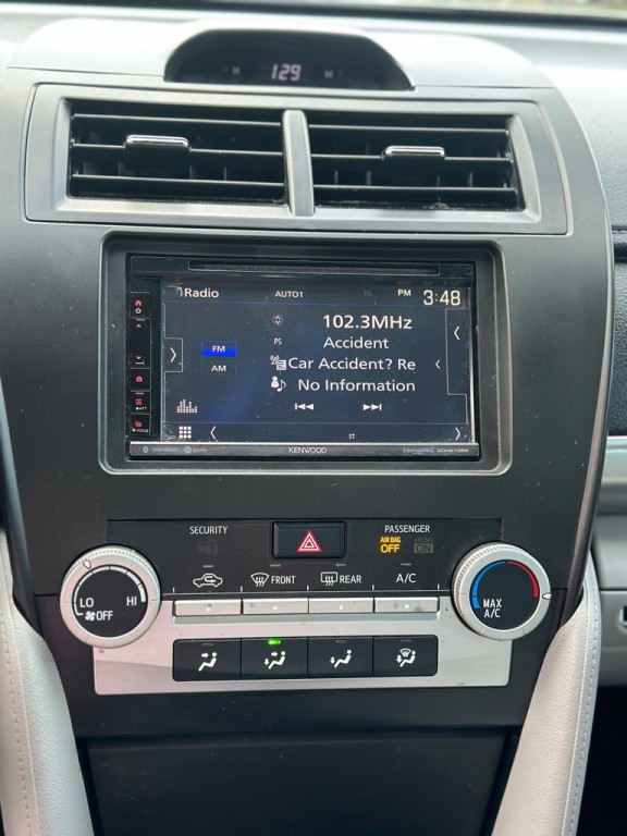 2013 Toyota Camry Image 14