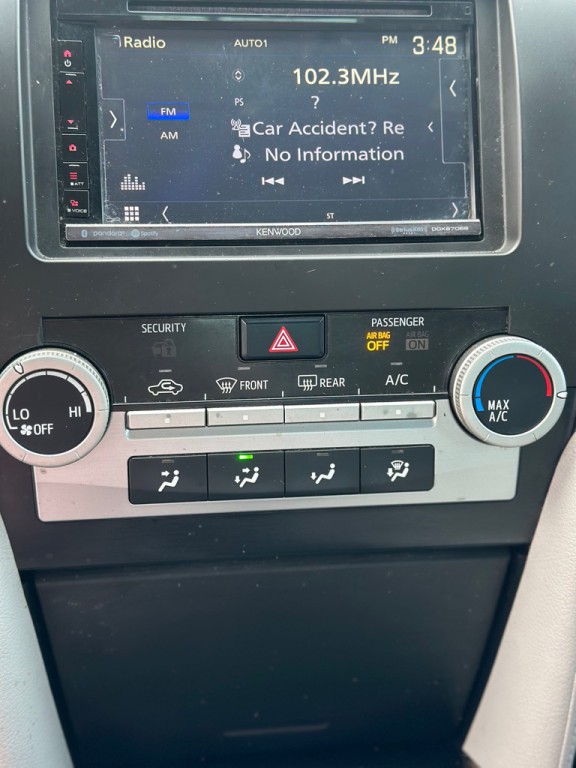 2013 Toyota Camry Image 15