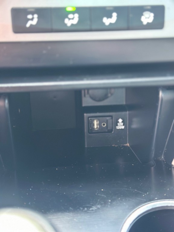 2013 Toyota Camry Image 16