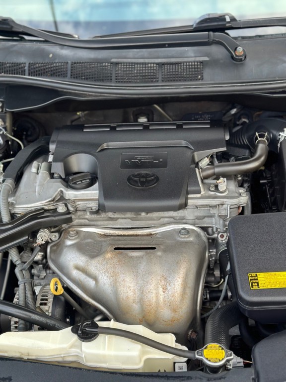 2013 Toyota Camry Image 21