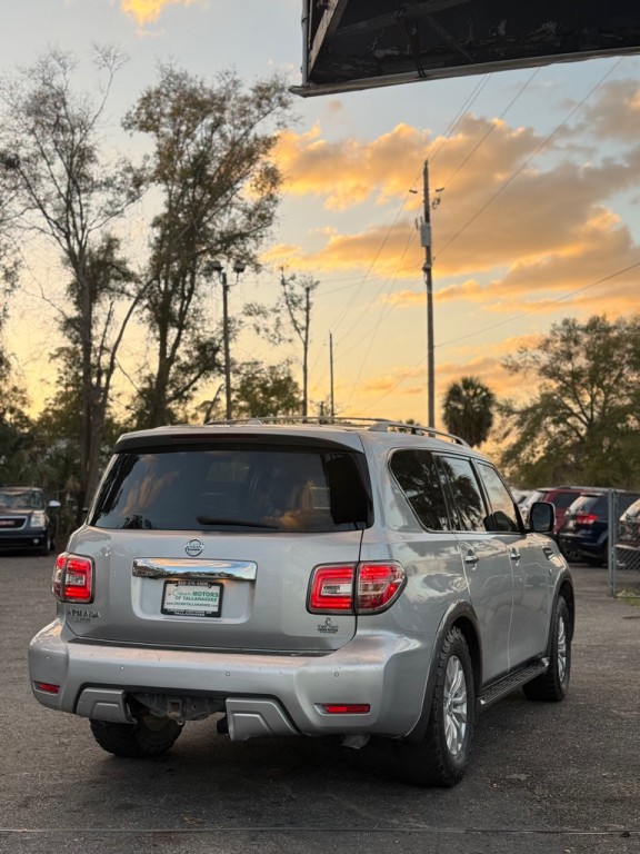 2017 Nissan Armada Image 4