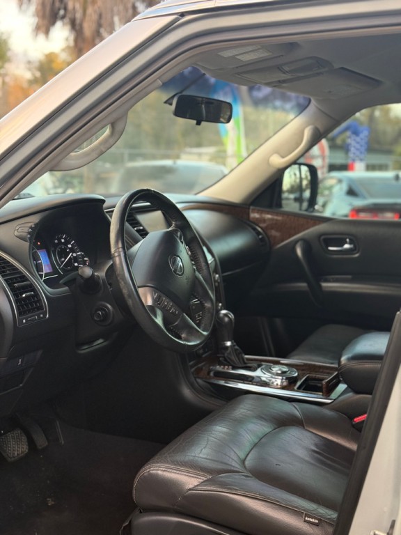 2017 Nissan Armada Image 8