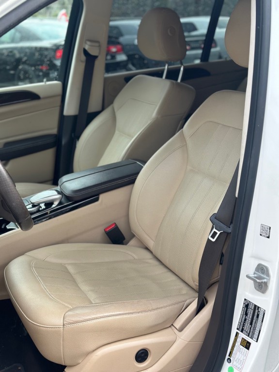 2017 Mercedes-Benz GLS-Class Image 7