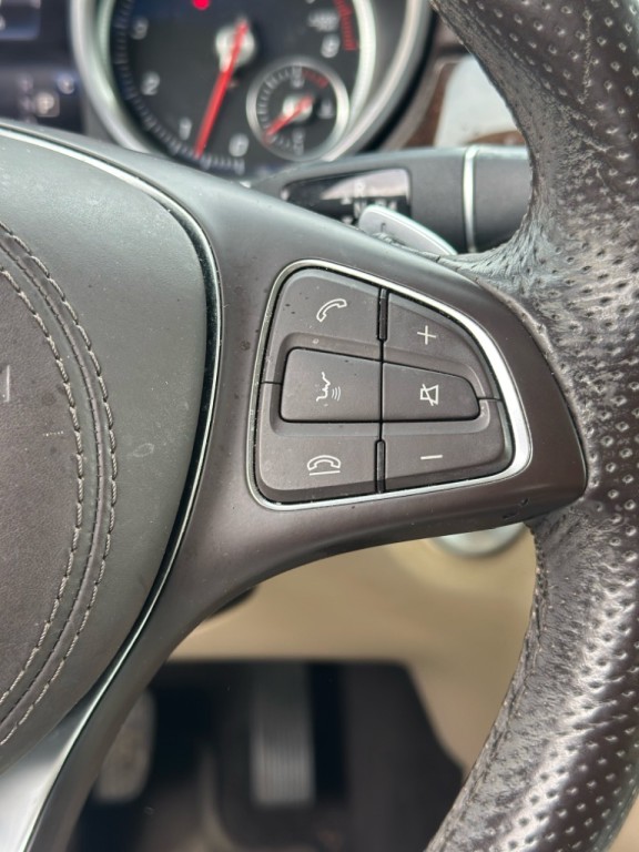 2017 Mercedes-Benz GLS-Class Image 9