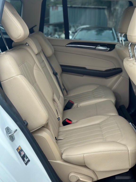 2017 Mercedes-Benz GLS-Class Image 15