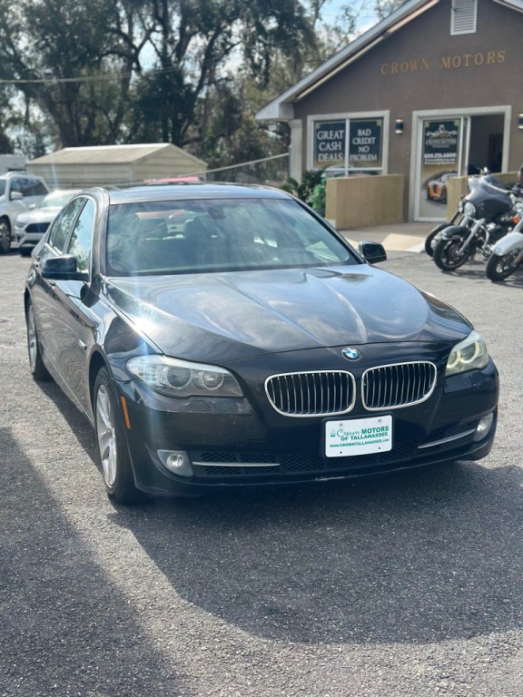 2013 BMW 5 Series Image 2