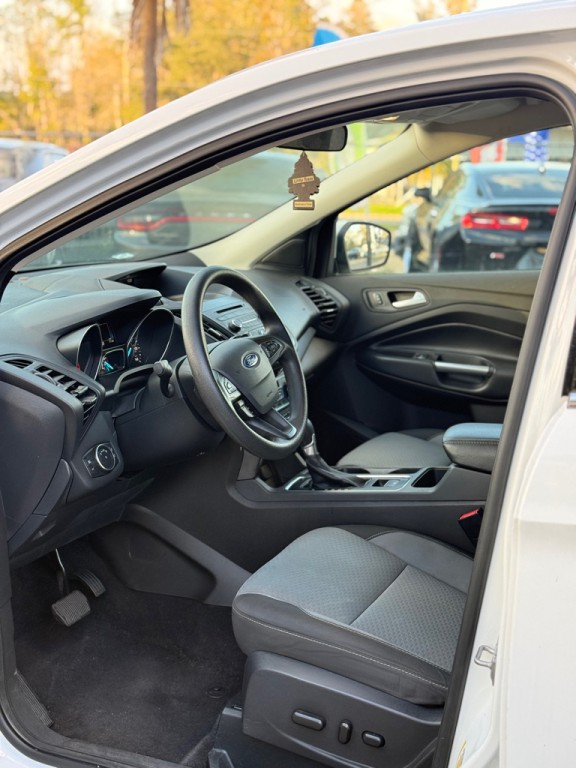 2017 Ford Escape Image 6