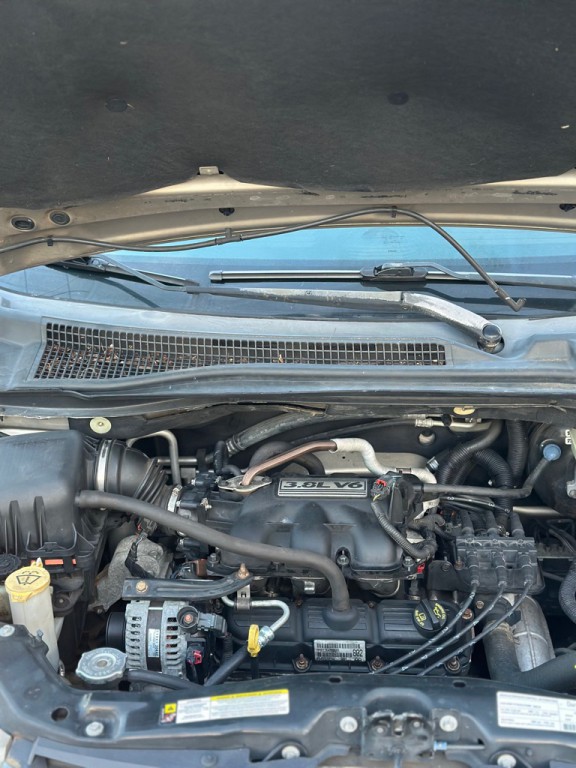 2008 Chrysler Town & Country Image 18