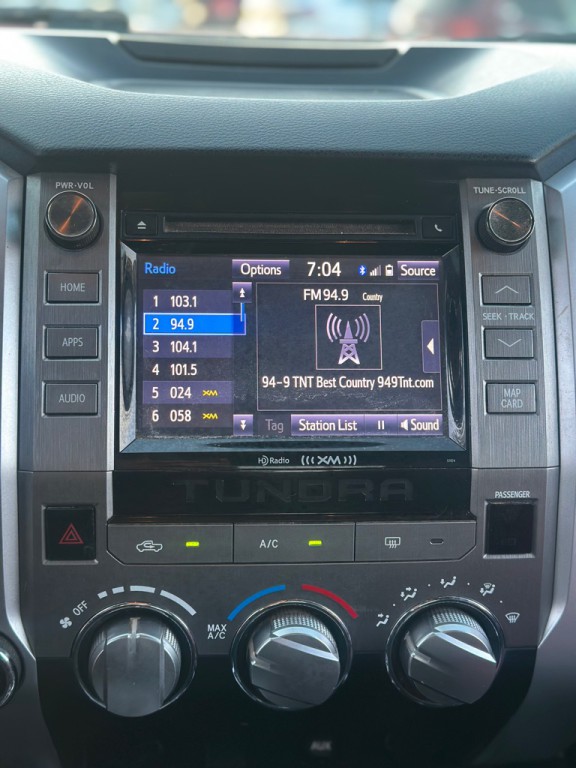 2008 Chrysler Town & Country Image 32