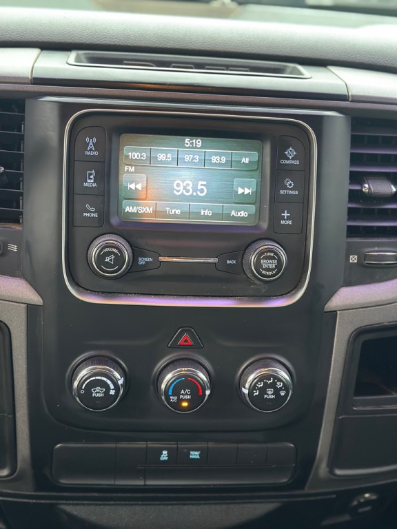 2014 RAM 1500 Image 14