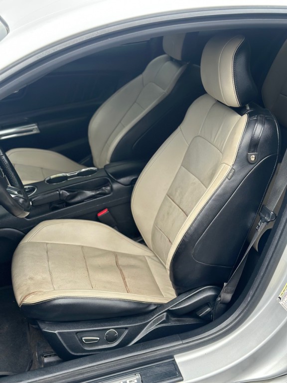 2017 Ford Mustang Image 11