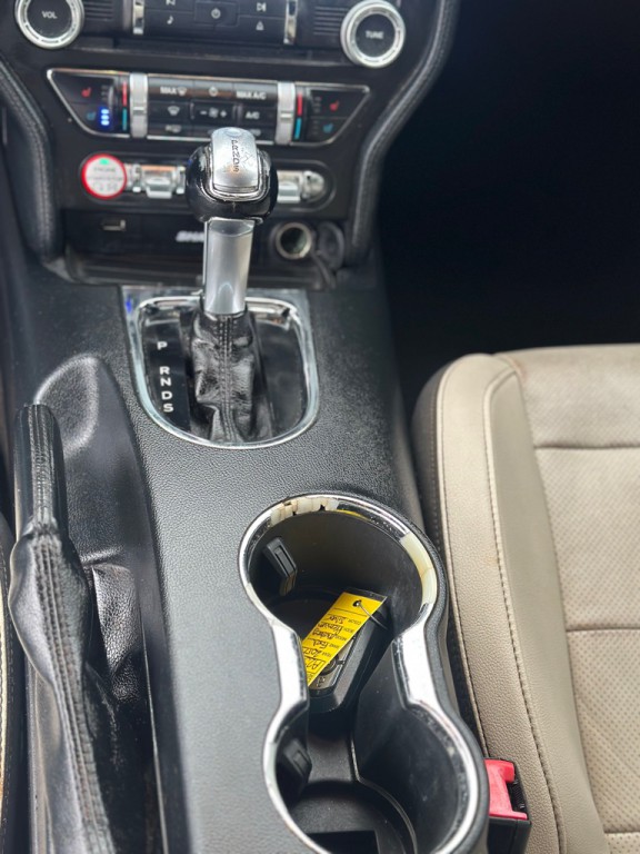 2017 Ford Mustang Image 19