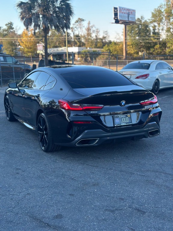 2022 BMW 8 Series Image 5