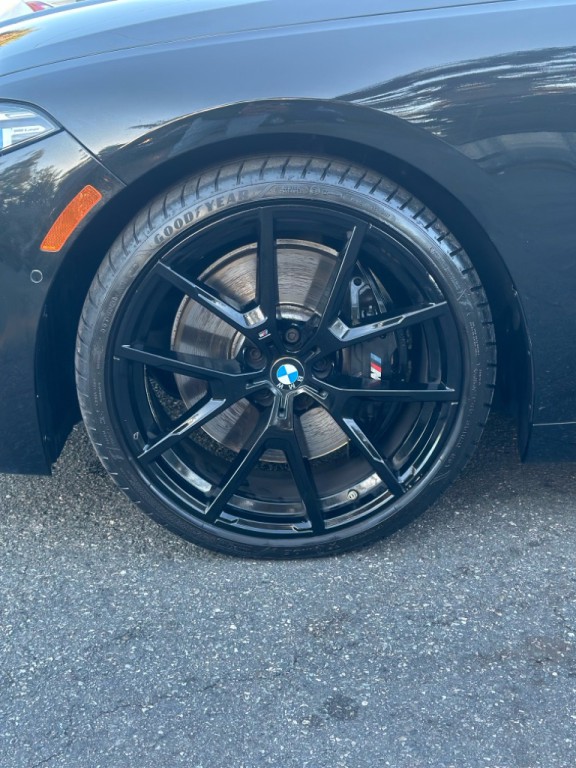 2022 BMW 8 Series Image 7