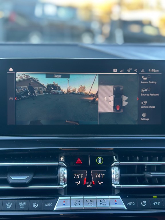 2022 BMW 8 Series Image 15