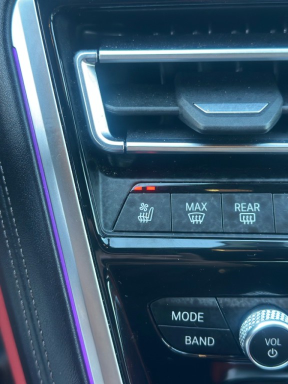 2022 BMW 8 Series Image 16