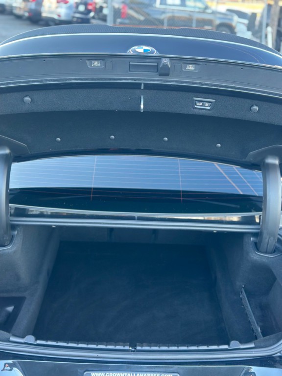 2022 BMW 8 Series Image 19