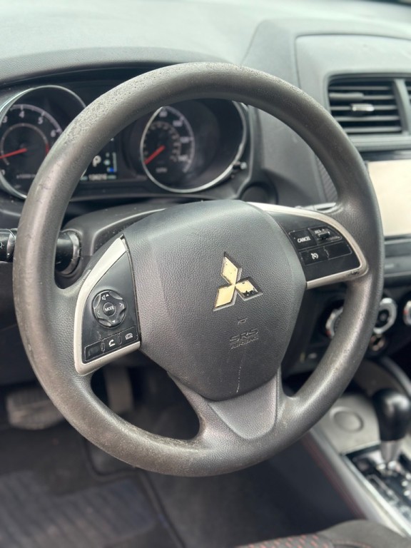 2018 Mitsubishi Outlander Image 8