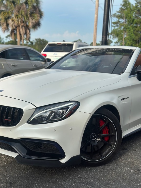 2017 Mercedes-Benz C-Class Image 2