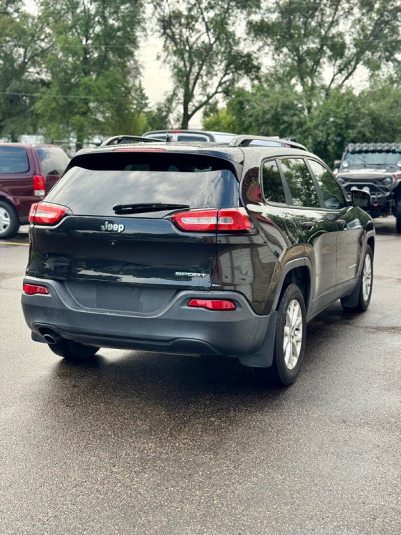 2016 Jeep Cherokee Image 2
