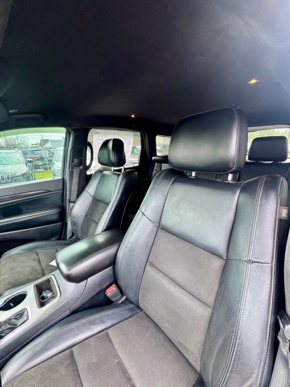 2020 Jeep Grand Cherokee Image 4